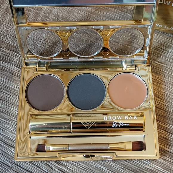 Brow Makeover kit - Picture 2 of 3